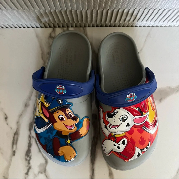 Crocs Kids Size J1 Paw Patrol Shoes Slip On Clogs Chase Marshall Grey - Picture 2 of 8